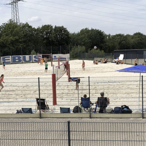 Buchungskosten für den Beach-Volleyball-Court der EMKA-Sporthalle für den Sporttag